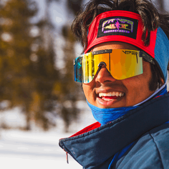 Der Monsterbulle Polarisierte Die Mode Der Pit Viper Der 2000er Jahre