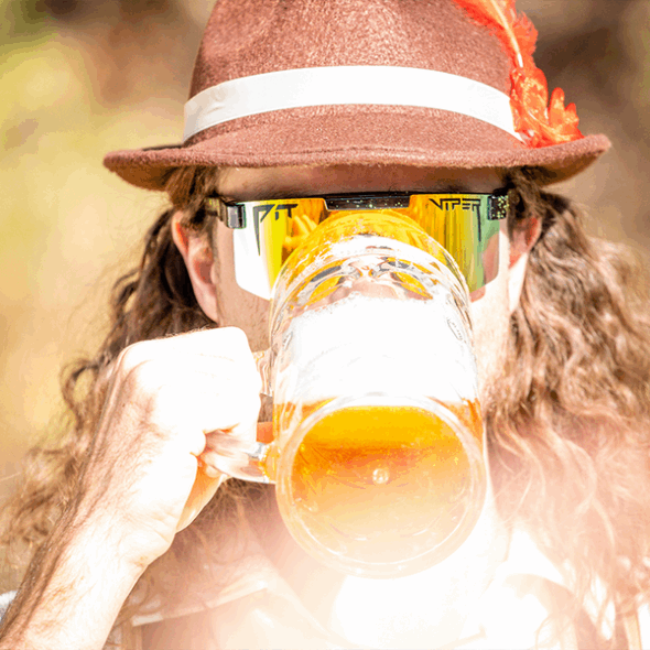 Die Polarisierte Grubenotter Des Monsterbullen