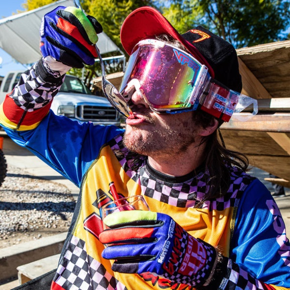 Grubenotter-Weltmeister-Handschuhe