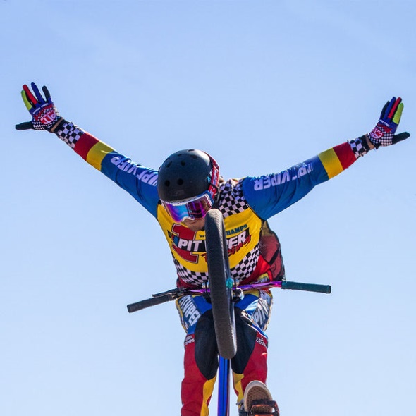 Grubenotter-Weltmeister-Handschuhe